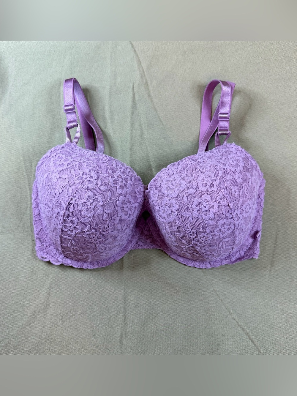 Victoria's Secret Lavender Lace Lined Demi Bra